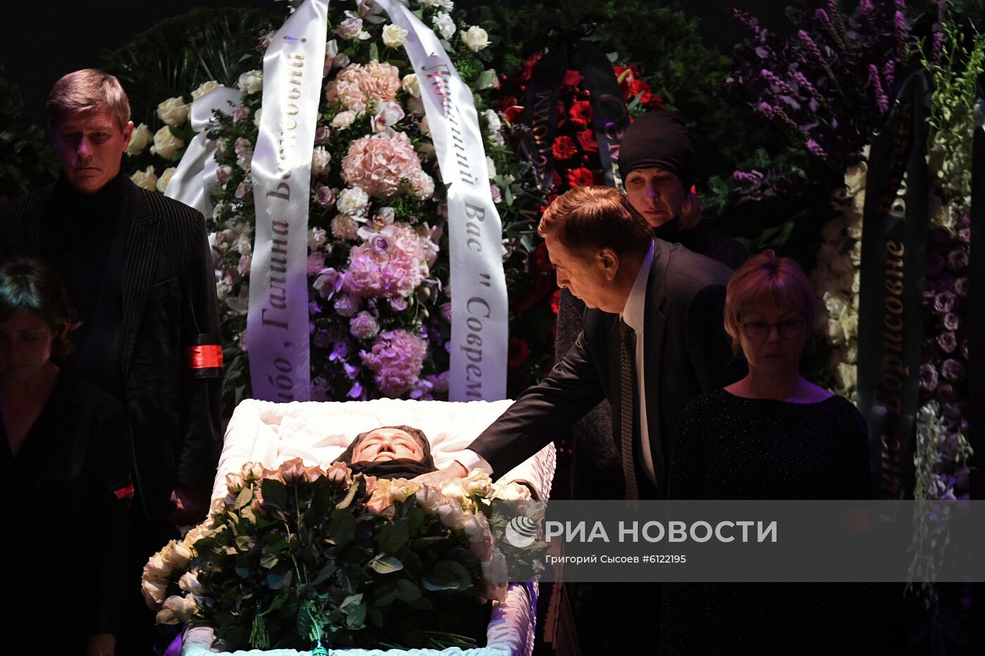 Прощание с Галиной Волчек