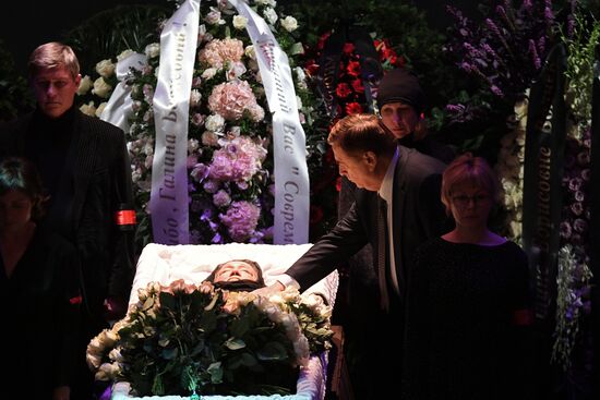 Прощание с Галиной Волчек