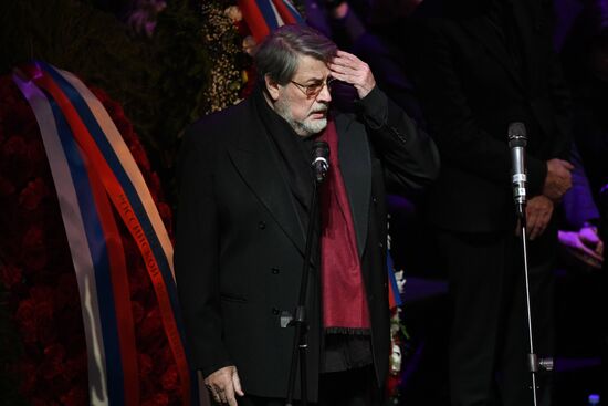 Прощание с Галиной Волчек