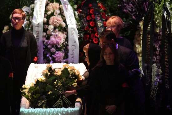 Прощание с Галиной Волчек