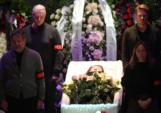 Прощание с Галиной Волчек