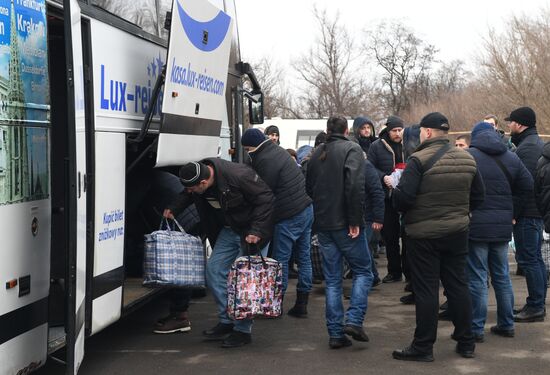 Обмен военнопленными между ДНР, ЛНР и Украиной в Донецкой области