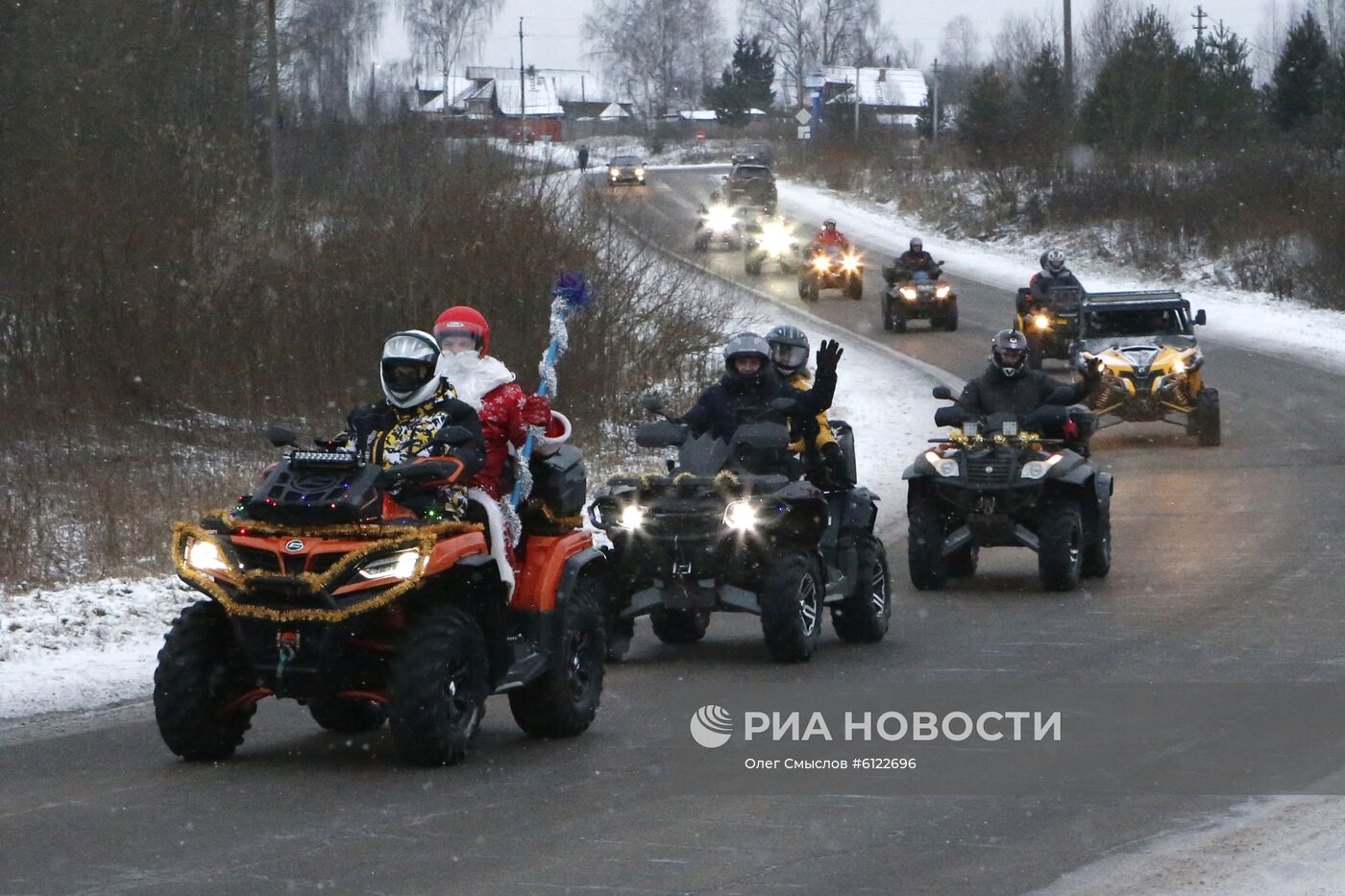 Благотворительная акция "Пробег Дедов Морозов" в Рыбинске