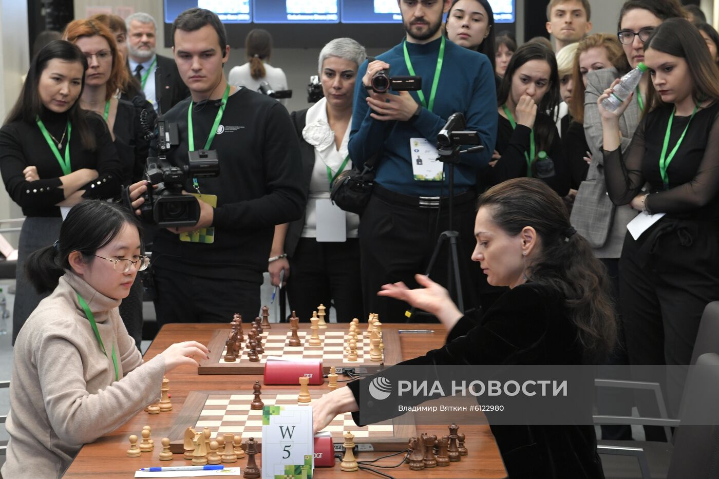 Шахматы. Чемпионат мира. Блиц
