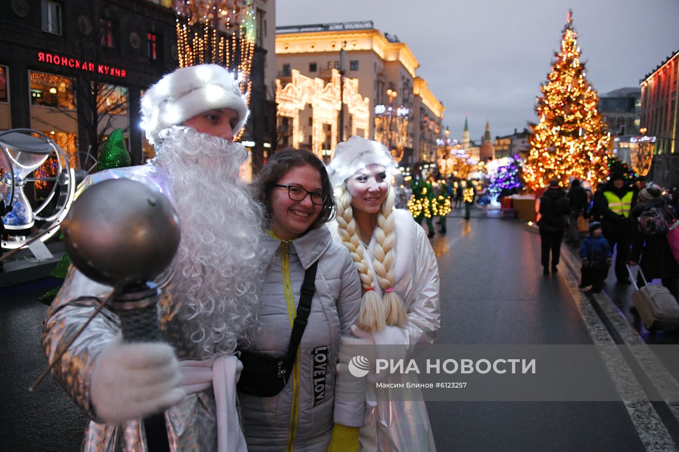 Новогоднее украшение центральных улиц Москвы