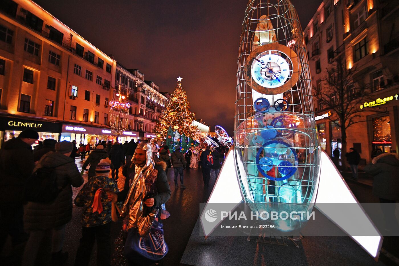 Новогоднее украшение центральных улиц Москвы