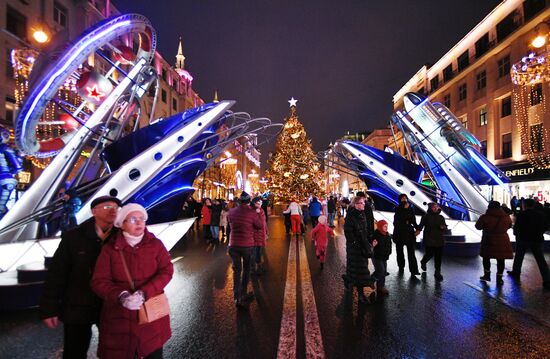 Новогоднее украшение центральных улиц Москвы