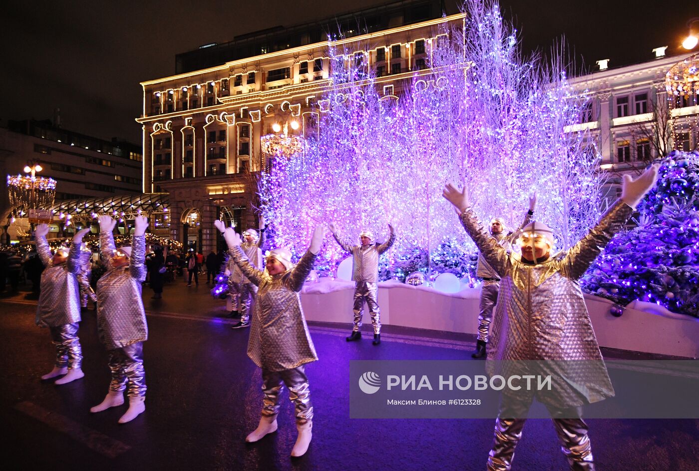 Новогоднее украшение центральных улиц Москвы