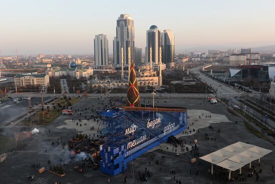 Празднование Нового года в городах России