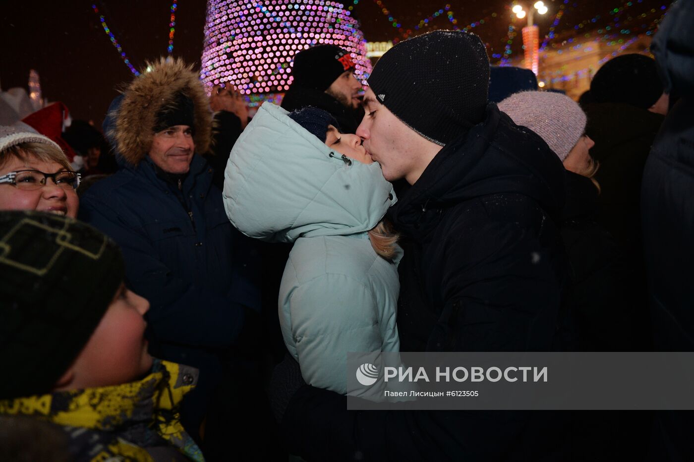 Празднование Нового года в городах России