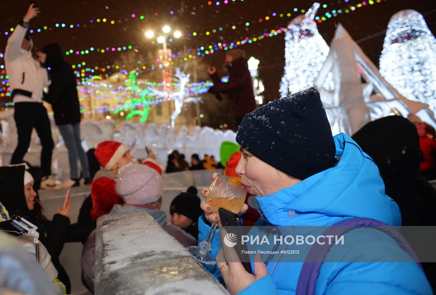 Празднование Нового года в городах России