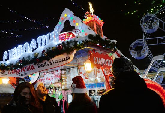 Празднование Нового года в городах России