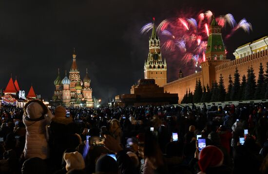 Празднование Нового года в Москве