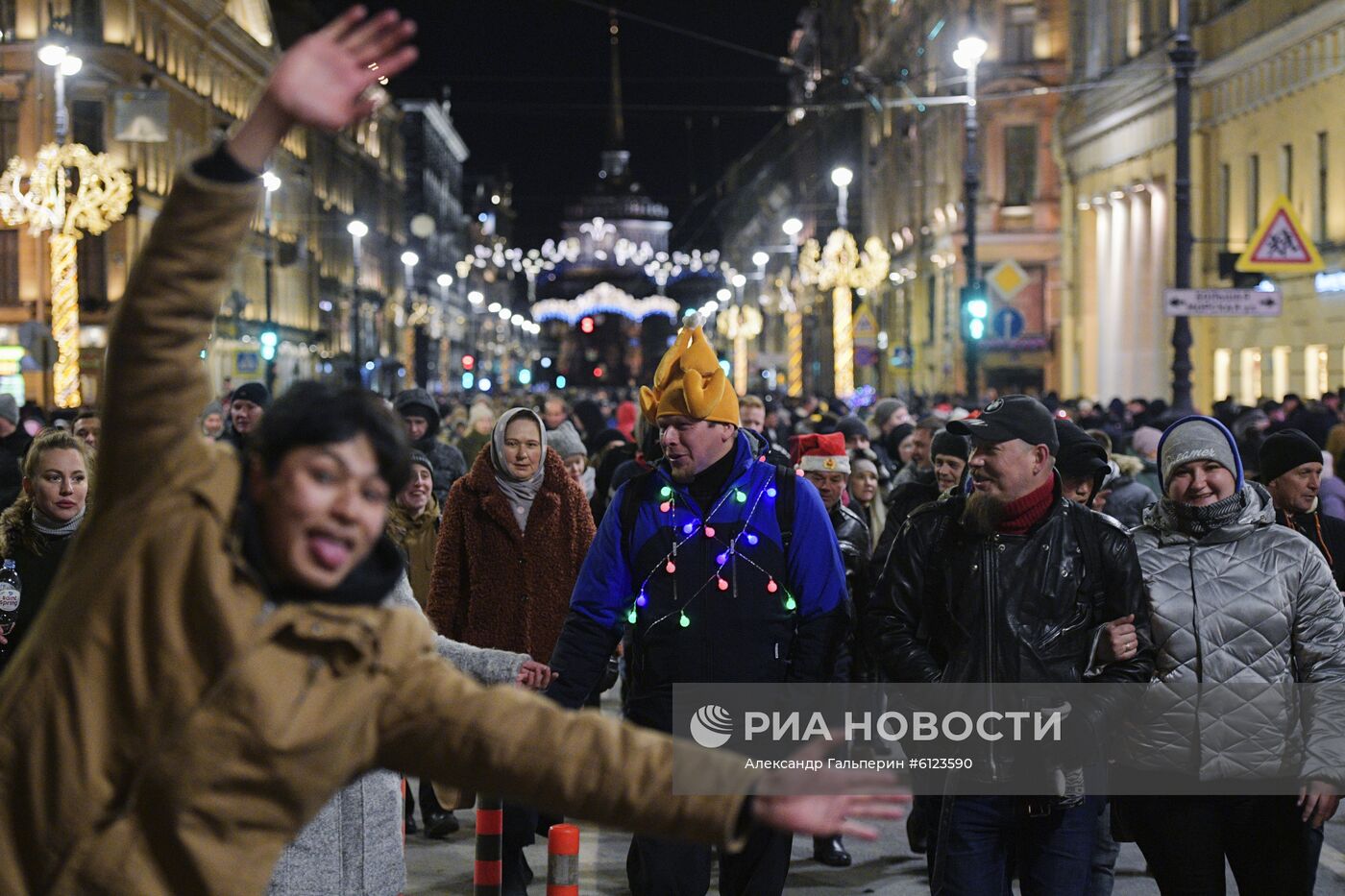 Празднование Нового года в городах России