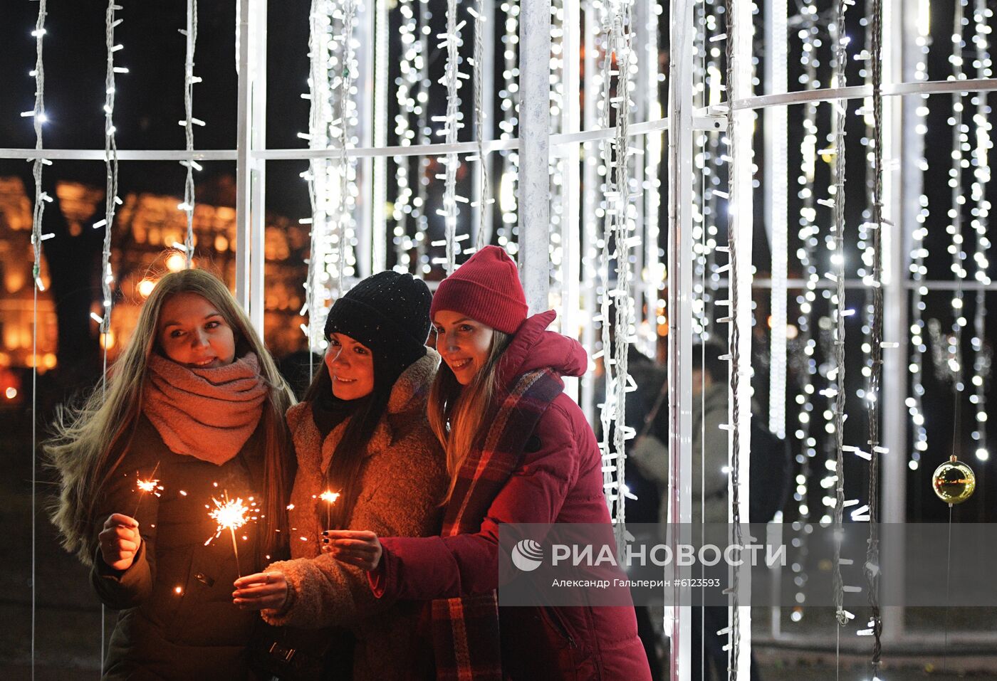Празднование Нового года в городах России