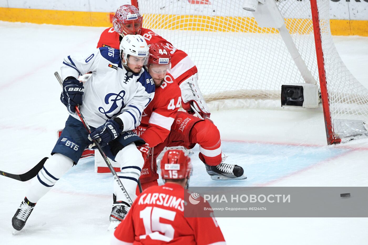 Хоккей. КХЛ. Матч "Спартак" – "Динамо" (Москва)