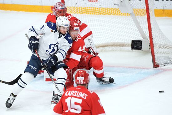 Хоккей. КХЛ. Матч "Спартак" – "Динамо" (Москва)