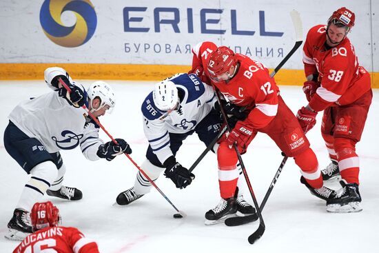 Хоккей. КХЛ. Матч "Спартак" – "Динамо" (Москва)