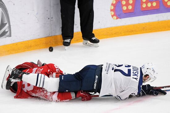 Хоккей. КХЛ. Матч "Спартак" – "Динамо" (Москва)