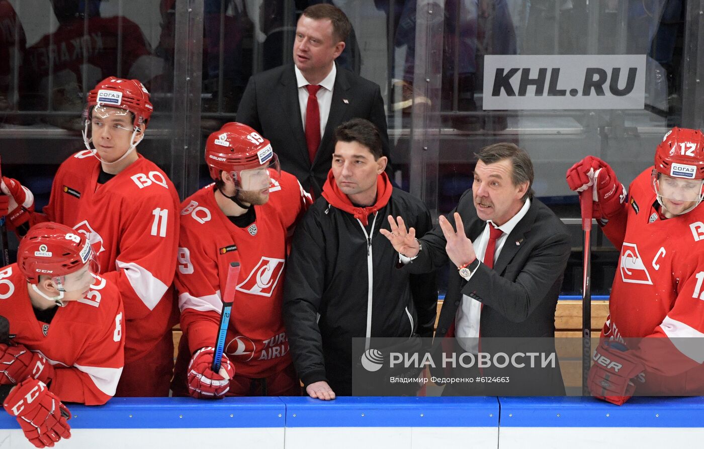 Хоккей. КХЛ. Матч "Спартак" – "Динамо" (Москва)