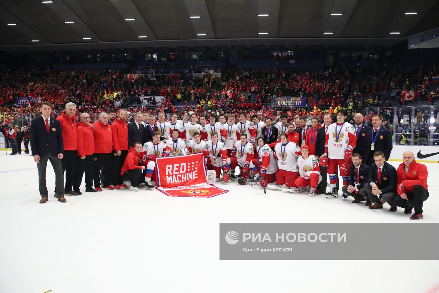 Хоккей. Молодежный чемпионат мира. Финальный матч. Канада - Россия