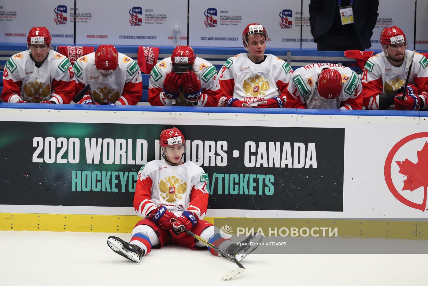 Хоккей. Молодежный чемпионат мира. Финальный матч. Канада - Россия