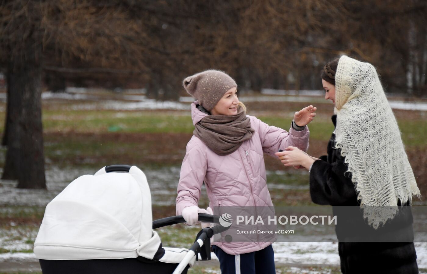 Зимние развлечения горожан в парке Коломенское 