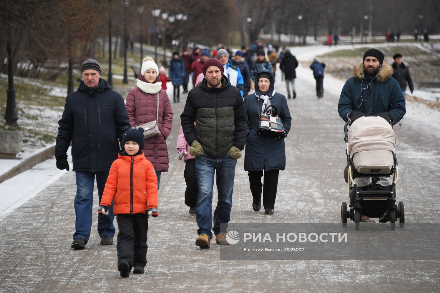 Зимние развлечения горожан в парке Коломенское 