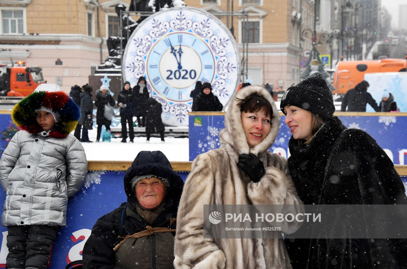 Празднование Рождества на центральной площади Владивостока