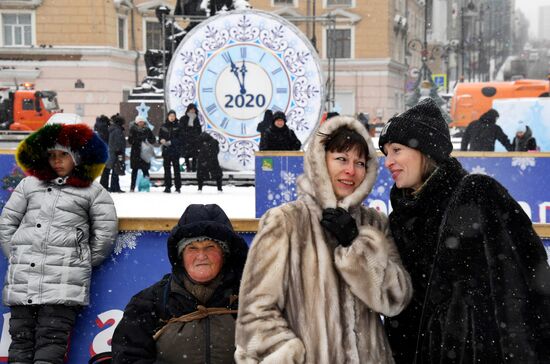 Празднование Рождества на центральной площади Владивостока