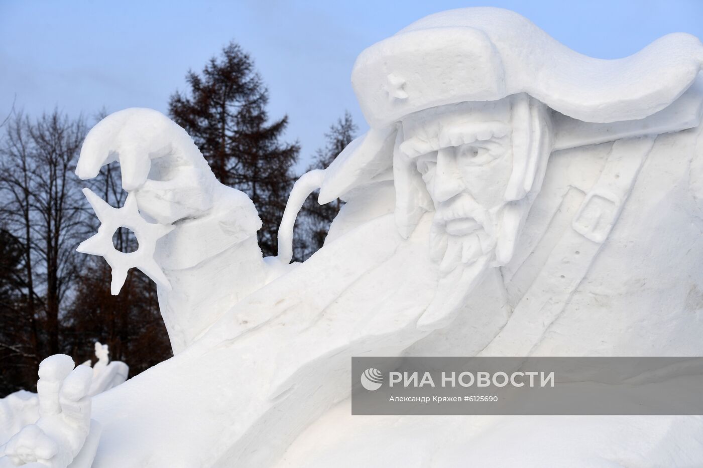 Сибирский фестиваль снежной скульптуры