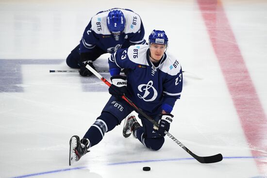 Хоккей. КХЛ. Матч "Динамо" (Москва) – ЦСКА