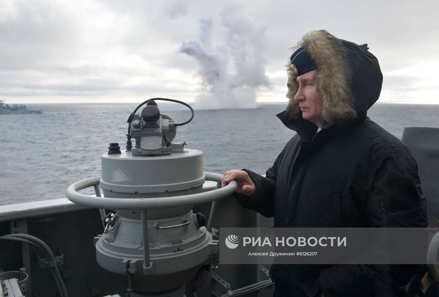 Рабочая поездка президента РФ В. Путина в Южный федеральный округ