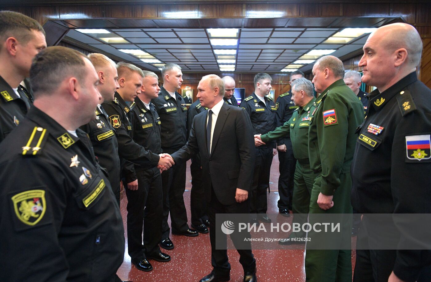 Рабочая поездка президента РФ В. Путина в Южный федеральный округ