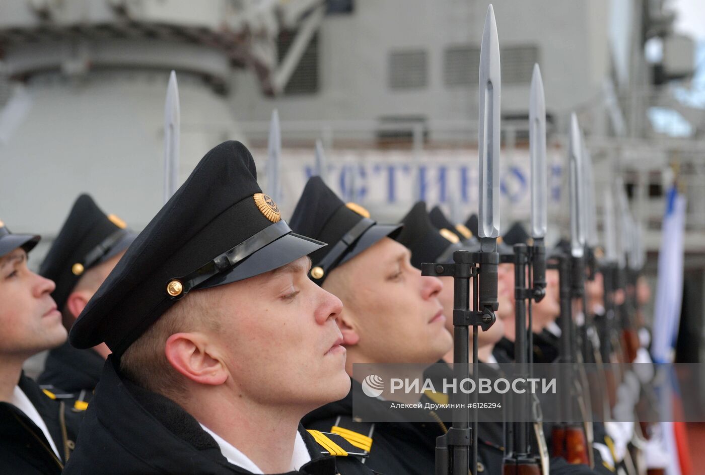 Рабочая поездка президента РФ В. Путина в Южный федеральный округ