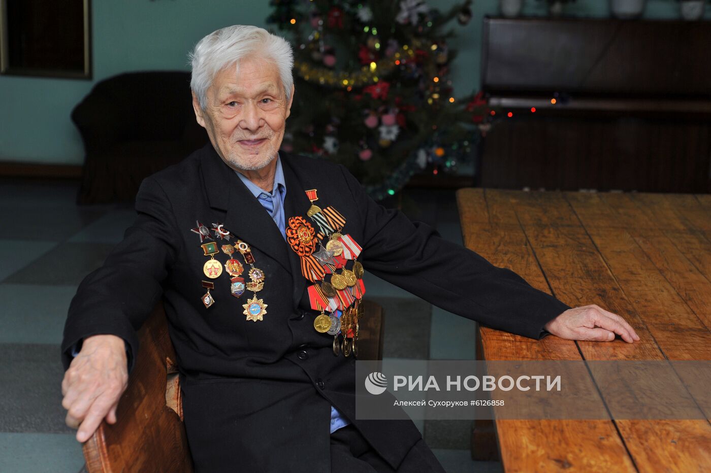 Ветеран Великой Отечественной войны Н. И. Казанцев