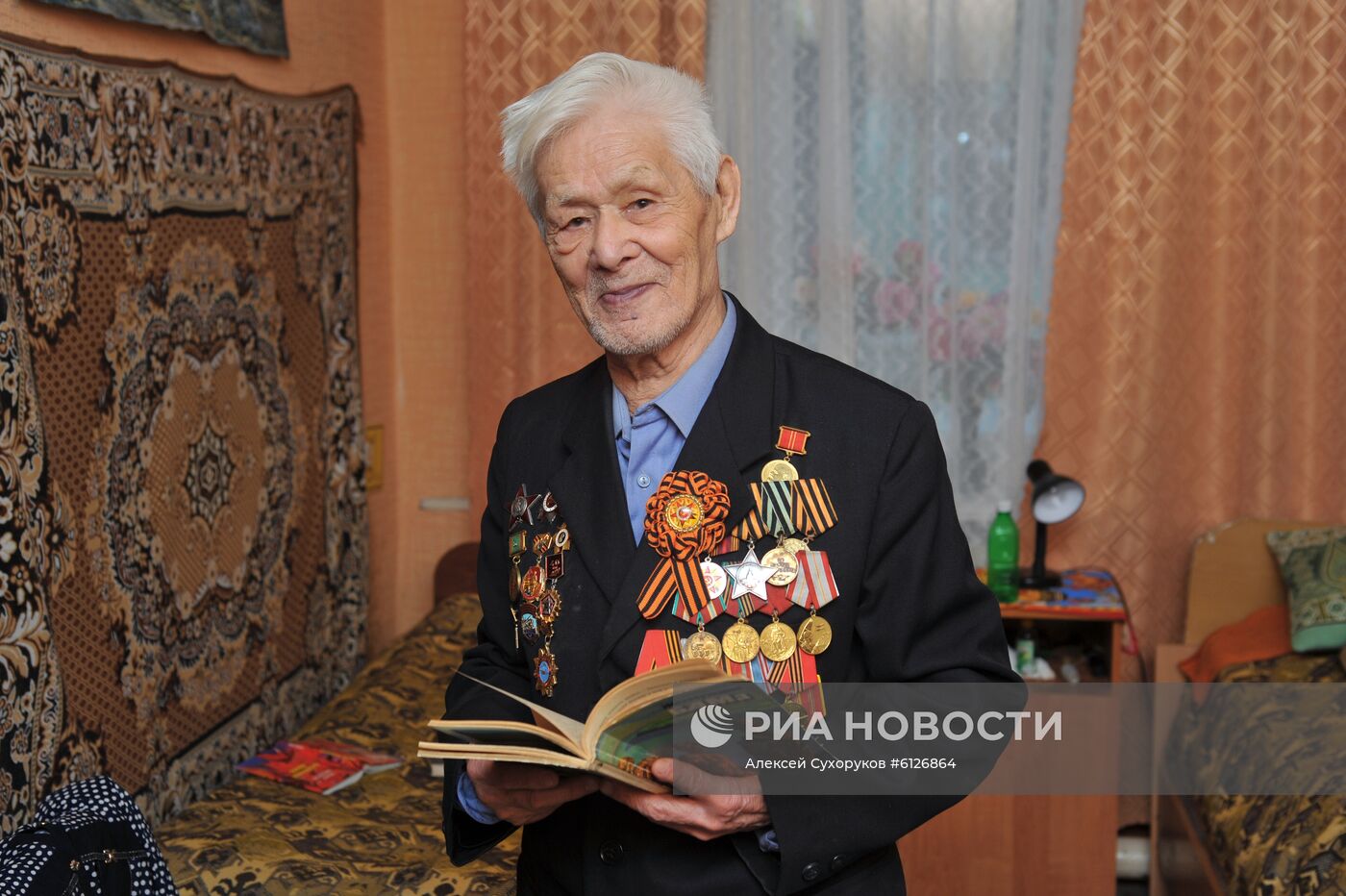 Ветеран Великой Отечественной войны Н. И. Казанцев