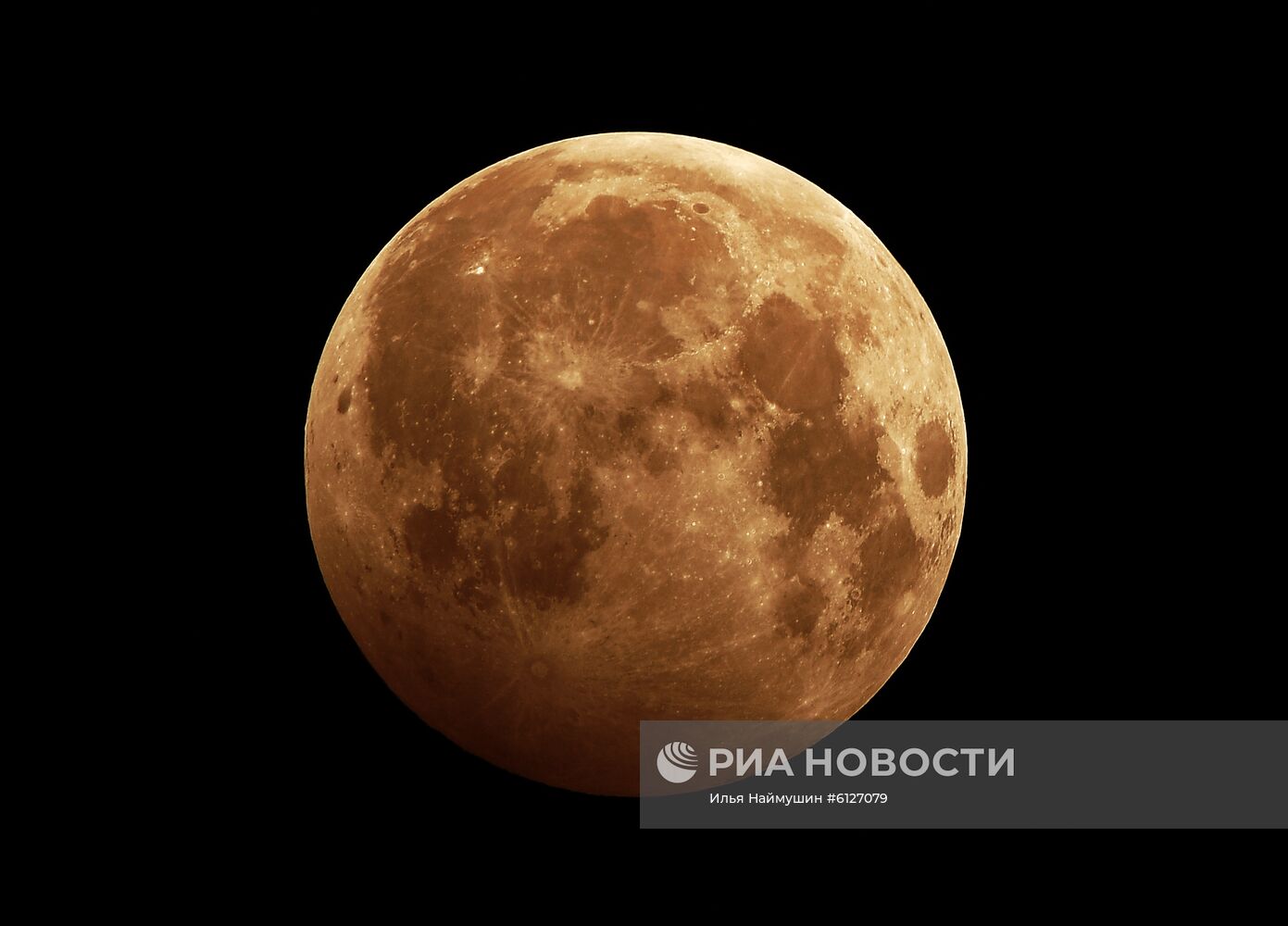 Лунное затмение в Красноярске