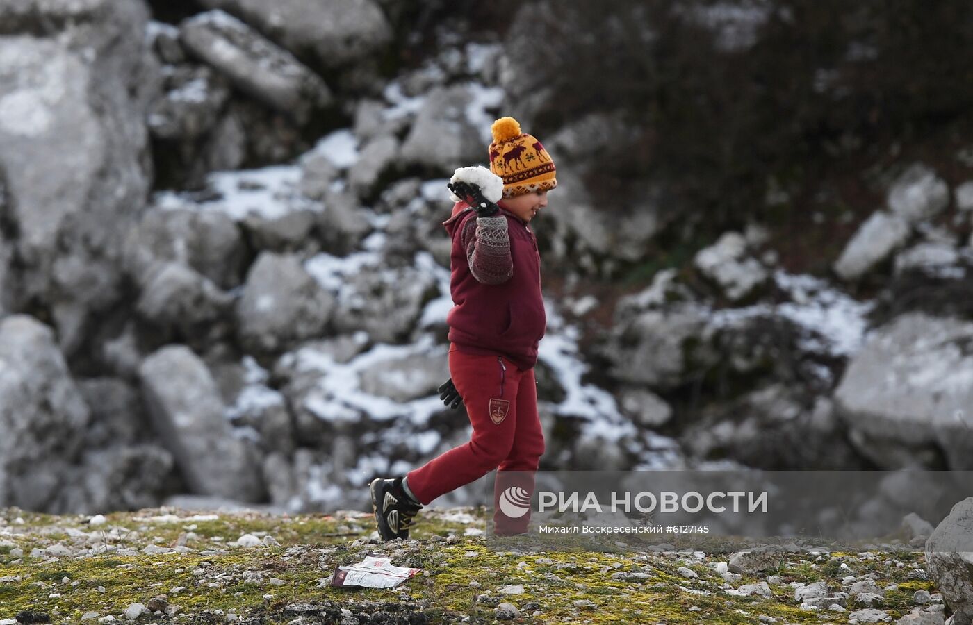 Сирийцы отдыхают в горной части Латакии