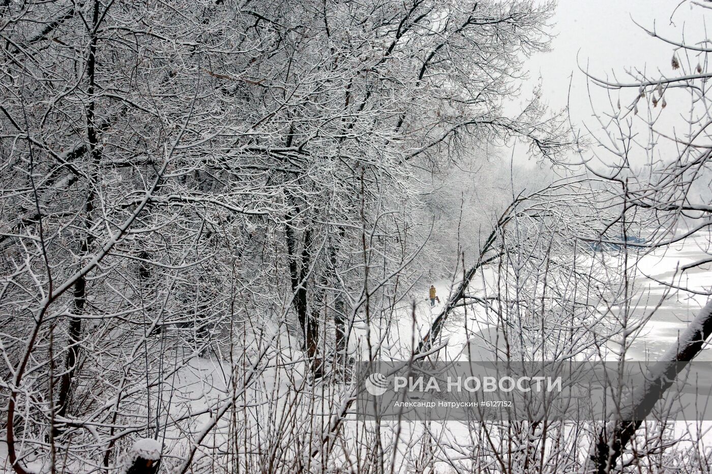 Снег в Москве
