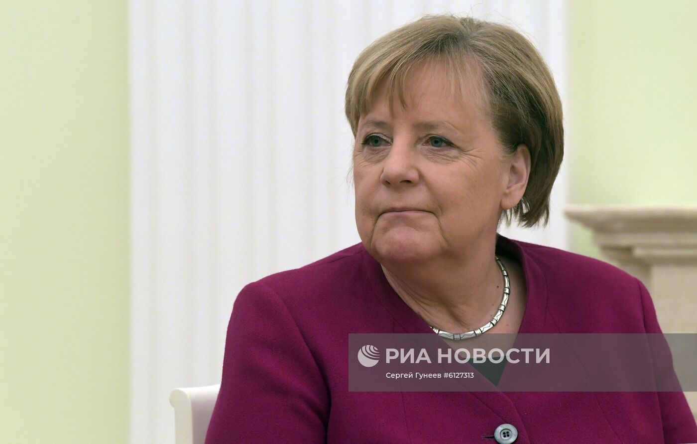 Встреча президента РФ В. Путина с канцлером Германии А. Меркель