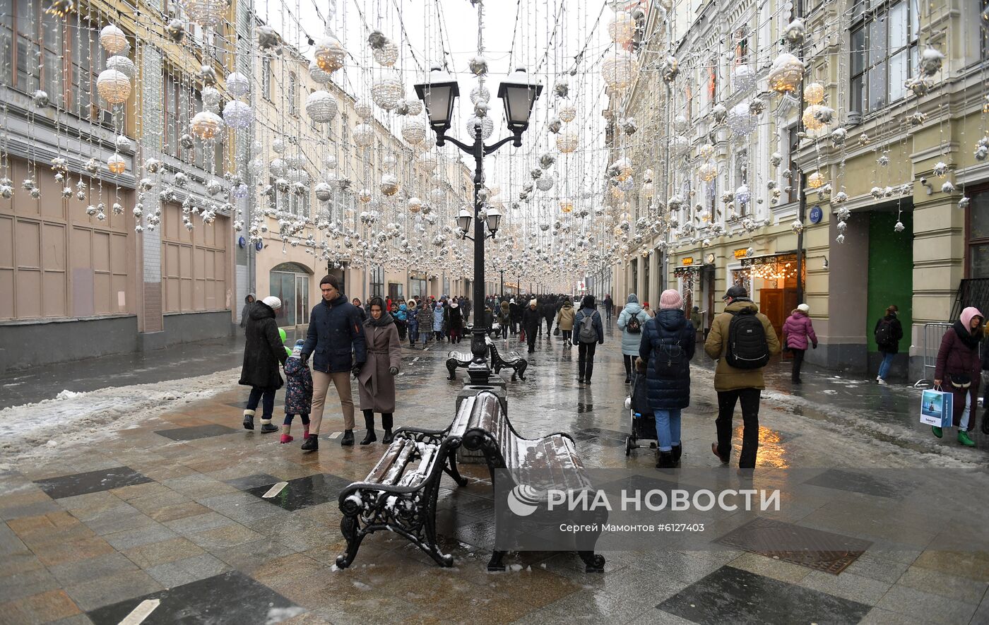 Снег в Москве