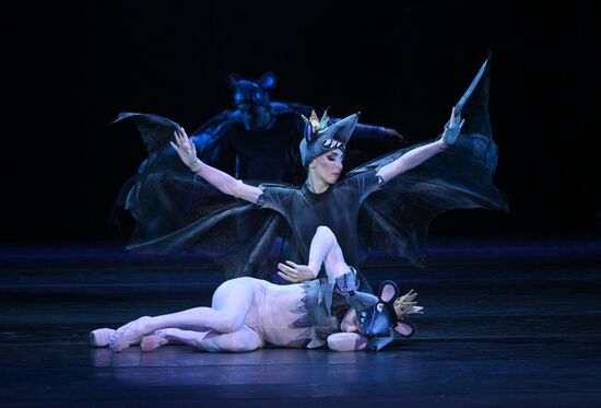 Спектакль "Кракатук" в Большом театре