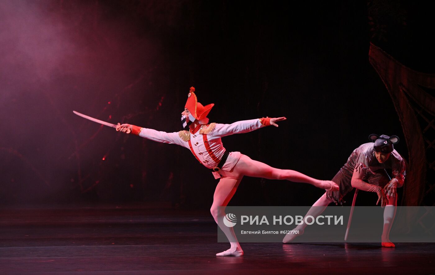 Спектакль "Кракатук" в Большом театре