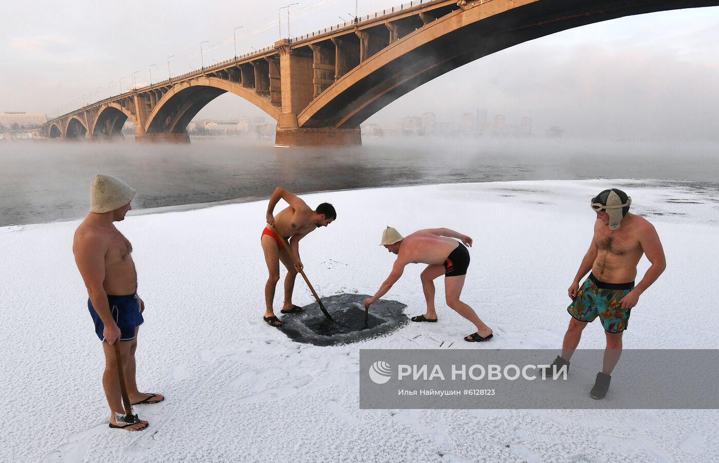 Клуб зимнего плавания в Красноярске