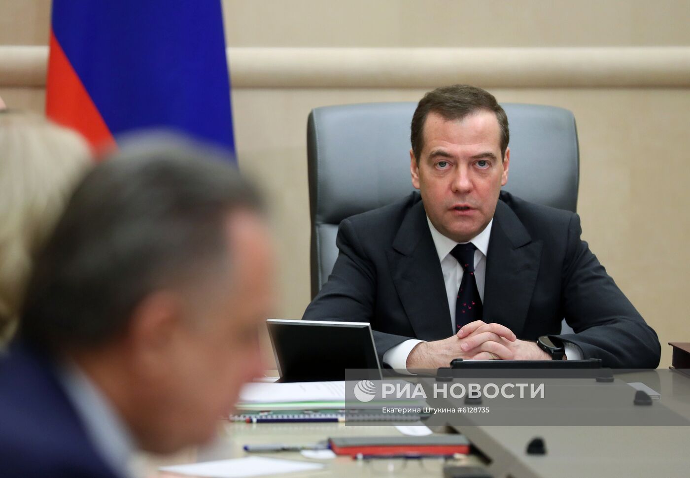 Премьер-министр РФ Д. Медведев провел совещание с вице-премьерами РФ