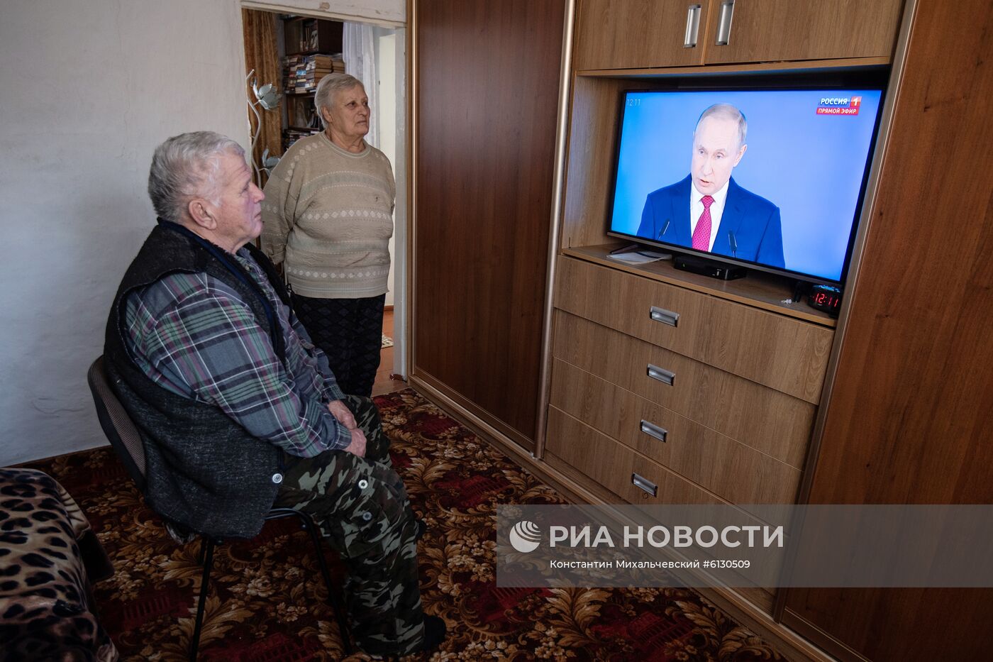 Трансляция ежегодного послания президента РФ В. Путина Федеральному Собранию