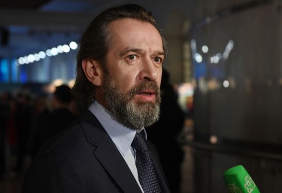 Ежегодное послание президента РФ В. Путина Федеральному Собранию