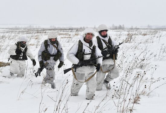 Лыжная подготовка военнослужащих в Кемеровской области 