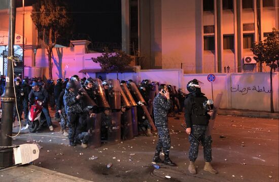 Протестные акции в Бейруте
